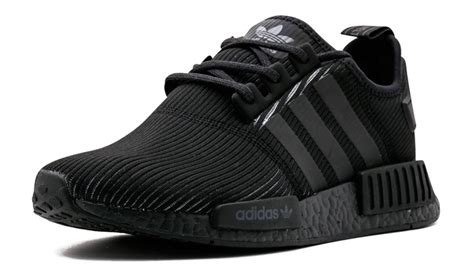 black nmds mens